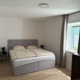 ALS Zimmer & Suiten, hotell sihtkohas Lambach