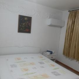 Mansarda arredata, hotel in Floridia