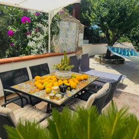 Casa limone Anna e Clemente Cilento, hotel en Sapri