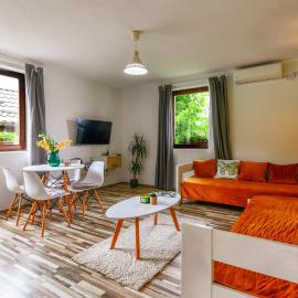Holiday Home Ostrun, Hotel in Rakovica