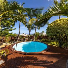 Logement avec Piscine, vue Savane et Océan