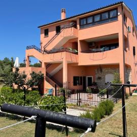 Apartment Rojnic