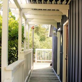 Elegant Carmel Cottage, hotel in Carmel