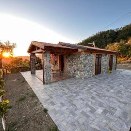 La Madonnina-house in the Bolano vineyard