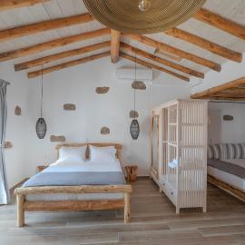 Erifi Luxury Suites: Armenistis şehrinde bir otel