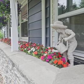 Frankenmuth Dawdy Haus with Hot Tub and Massage Chair 2 blocks from main street, hotel di Frankenmuth