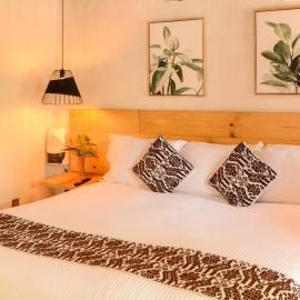Petit Mesón (Pet Friendly Hotel)