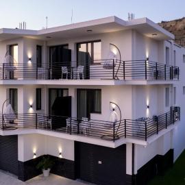 ZANI'S VILLA