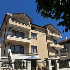 Guestrooms Zoya, hotel em Černomorec