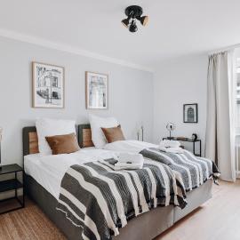 NASA Homes ruhiges Apartment WLAN Arbeitsplatz Balkon Hotelbetten, khách sạn ở Bad Bevensen