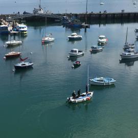 Appartement Design III - Port du Rosmeur - Parking Privé - Douarnenez, hotel em Douarnenez