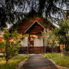 Casa Izvoru Mureșului