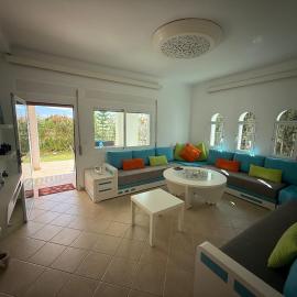 Logement Cozy avec Jardin et Piscine - Mer à 3 Minutes