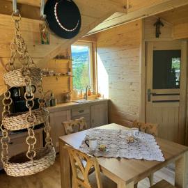 Apartament nad garażem - ,, Świt nad Krośnicą,,
