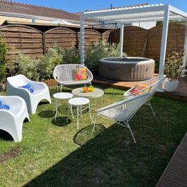 Maison familiale 100m2 – hotel w mieście Witry-lès-Reims