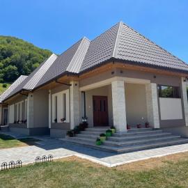 VILA VIKTORIJA, ξενοδοχείο σε Kolašin