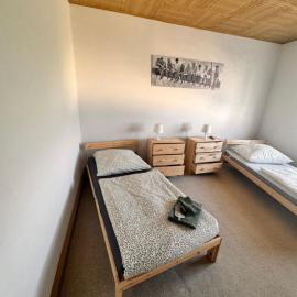 Monteur Ferienwohnung Halle Schlafzimmer Parkplatz WLAN MW01, hotel a Halle an der Saale