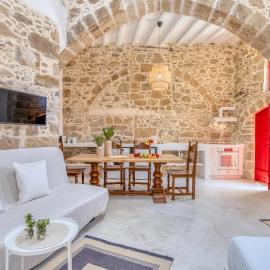 The Mulberry Stonehouse Sea - Mountain View