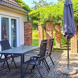 Gemütliches eigenes Häuschen mit Terrasse & Garten - optimal gelegen zwischen Altstadt & Hafen #4, hotel a Senftenberg