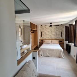 Las Campanas de la Catedral Suite Jacuzzi – hotel w mieście Burgos