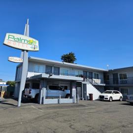 Palms motel