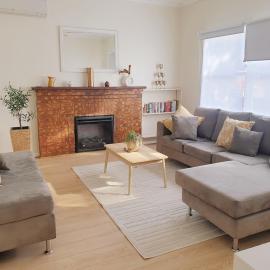 Tranquil Retreat -short walk to Train Station