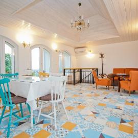 Dióliget - Lovasberény, hotel a Lovasberény