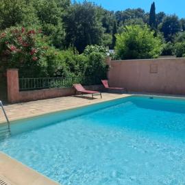 Les Verveines de Vaison, hotel in Vaison-la-Romaine
