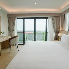 The Kite Hotel Bangsaen by Koko, hotel in Ban Laem Thaen