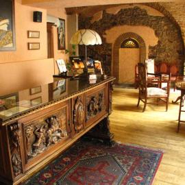 Hotel Don Carlos Cáceres, hotel in Cáceres