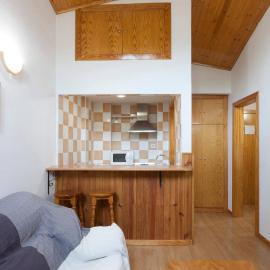 Apartamento en el puerto de San Isidro, hotel in Puebla de Lillo