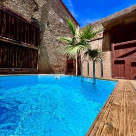 La Maison Coloniale Suites privatives de prestige، فندق في توراي