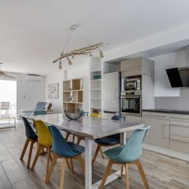 Duplex 6 pers proche océan, centre, WIFI, animaux OK - FR-1-521-2, hotel in Biscarrosse-Plage