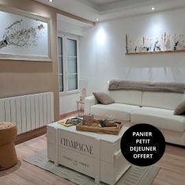 Gîte "La bulle de Léna" avec petit-déjeuner garage et parking, hotel a Flavigny