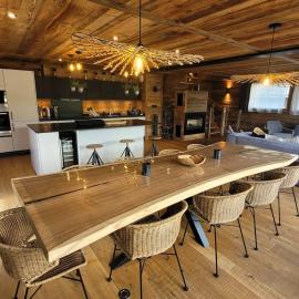 Chalet 5* aux Gets: Luxe, jacuzzi, sauna, chiens admis