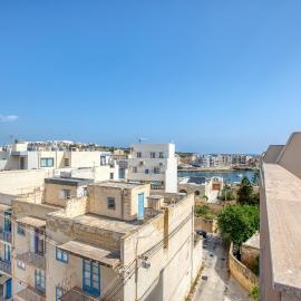 Sunshine penthouse 2BR heaven with AC, terrace & WIFI by 360 Estates