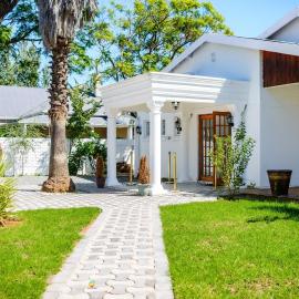 Makay's Guests House