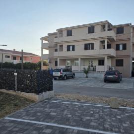 Budget Apartments Batkoski Pag, hotel v destinácii Pag