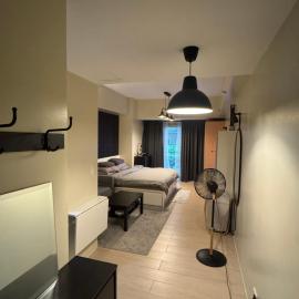81 Newport Blvd Pasay، فندق في Sampong