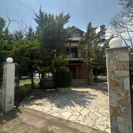 Villa canty, hotel in Nea Potidaea