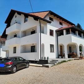 Villa Roko - Gacka Valley, hotel in Ličko Lešće