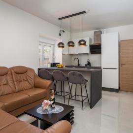 3 Bedroom Gorgeous Apartment In Rijeka