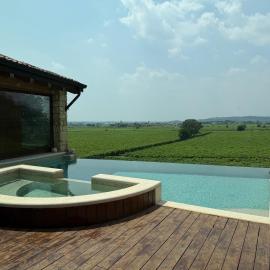 Large villa between Verona and Venice, hotel u gradu Colognola ai Colli