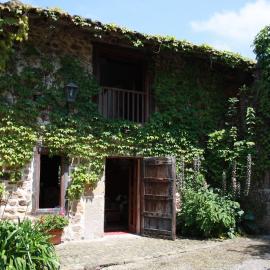 Gatehouse of the Palacio de Hualle near Comillas