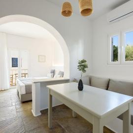 Phaedrus Living Paros Cycladic Residences 8, hotel in Kampos Paros