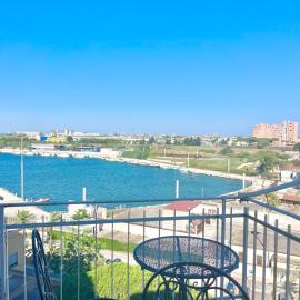 MyPuglia, Central Sea-View Suites in Brindisi, hotel u gradu Brindizi