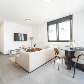 Zagreb 183 - 3 Bedrooms - Parking - Balcony - New - Apartment - Flexible Keybox Entry - Modern - Monthly Rent - WiFi
