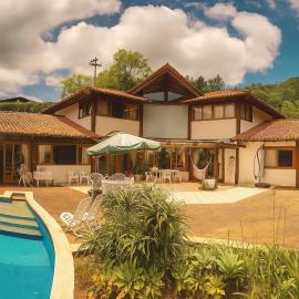 Suíte em Condomínio de Luxo em Casa de Família, Hotel in Petrópolis