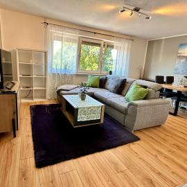 Stylische Studios Würselen Nähe Aachen, WLAN, Netflix, kostenlose Parkplätze, modern & gemütlich、ヴュルゼレンのホテル