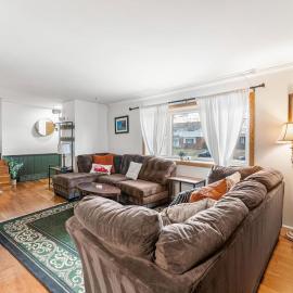 Spacious and Comfy Close to Everything Backyard, Hotel in Longmont